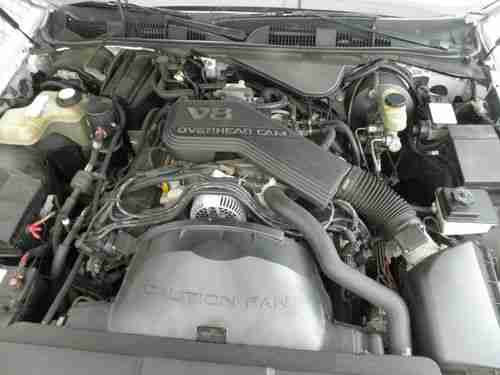 1995 Lincoln Town Car Signature Sedan 4-Door 4.6L, image 10