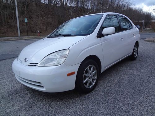 2001 toyota prius, brand new batterys! clean car!! wow! best deal out there!