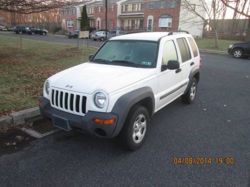 2003 jeep liberty sport 4wd 3.7l 6cyl ac cd/radio 77k miles