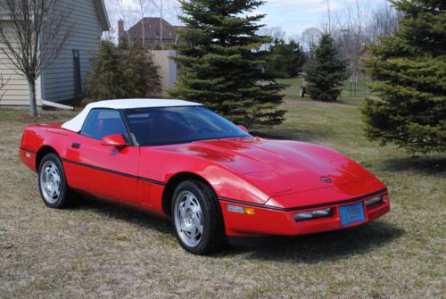 1990 red corvette convertible