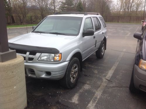 2003 isuzu rodeo s sport utility 4-door 2.2l