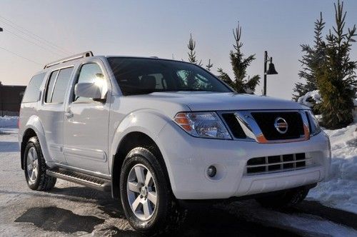 2012 nissan pathfinder sv 4x4 7 passenger