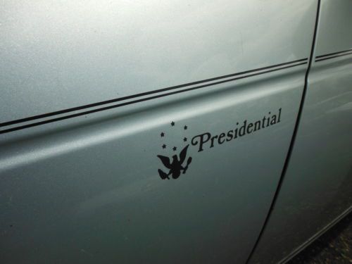 2000 Lincoln Town Car PRESIDENTAL 4DR W/AIRCONDITIONING & POWERMNRF 4LITER 8CYL, image 24