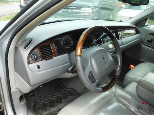 2000 Lincoln Town Car PRESIDENTAL 4DR W/AIRCONDITIONING & POWERMNRF 4LITER 8CYL, image 27