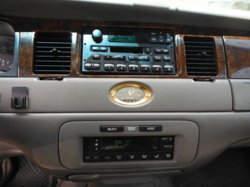 2000 Lincoln Town Car PRESIDENTAL 4DR W/AIRCONDITIONING & POWERMNRF 4LITER 8CYL, image 30