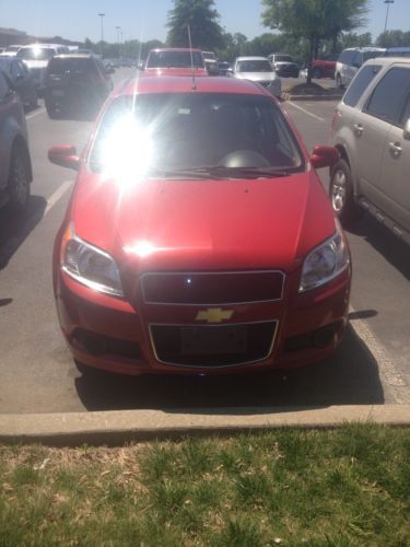 2011 chevrolet aveo5 lt hatchback 5-door w/1lt