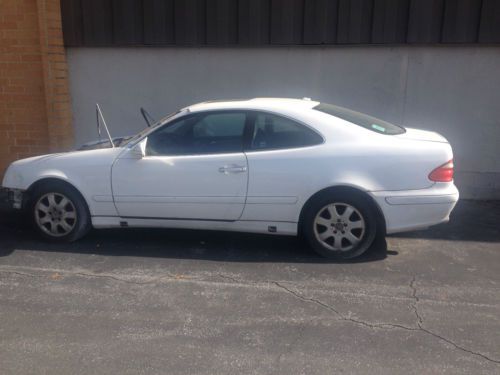 00 CLK320 WHITE_PARTS ONLY!!!, US $800.00, image 2