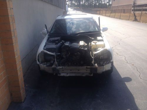 00 CLK320 WHITE_PARTS ONLY!!!, US $800.00, image 3