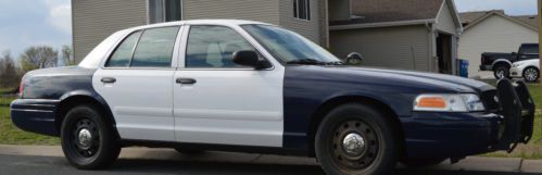 2007 ford crown victoria police interceptor sedan 4-door 4.6l