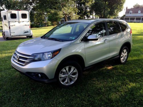 Brand new........beautiful.....2014 crv