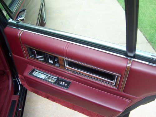 1992 Cadillac Sedan DeVille , 32500 miles, Gold Package, totally oringinal, US $11,000.00, image 15