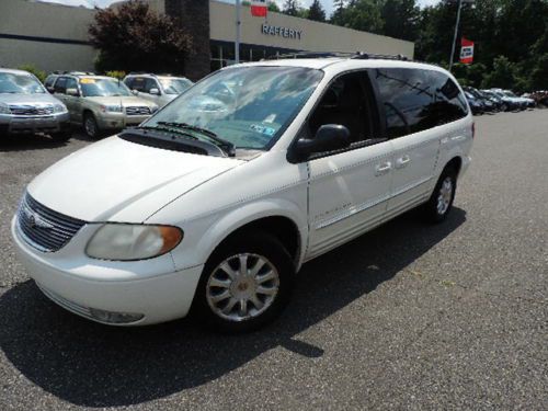 2001 chrysler town &amp; country lxi, no reserve, looks and runs fine, one owner