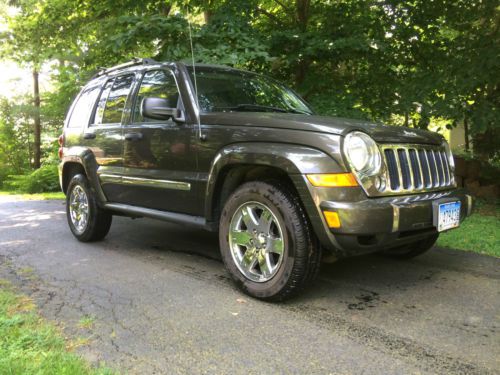 2006 jeep liberty limited loaded v6 4wd leather, satellite, 6 disc changer