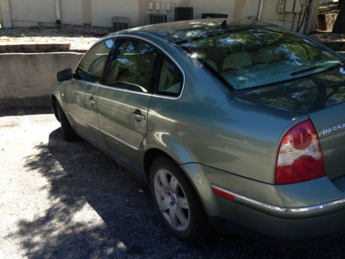 2002 volkswagen passat glx sedan 4-door 2.8l