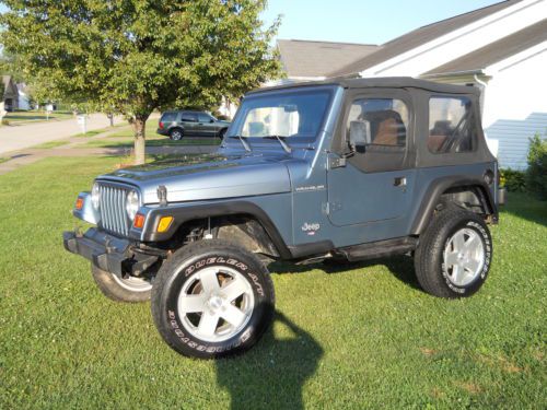 1999 jeep wrangler se sport utility 2-door 2.5l 5-speed with ac