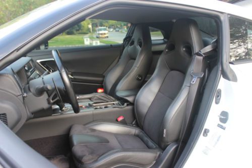 2010 NISSAN GTR ONE OWNER GARAGED WHITE WITH GLOSS BLACK TRIM, US $78,000.00, image 5