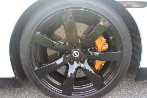 2010 NISSAN GTR ONE OWNER GARAGED WHITE WITH GLOSS BLACK TRIM, US $78,000.00, image 20