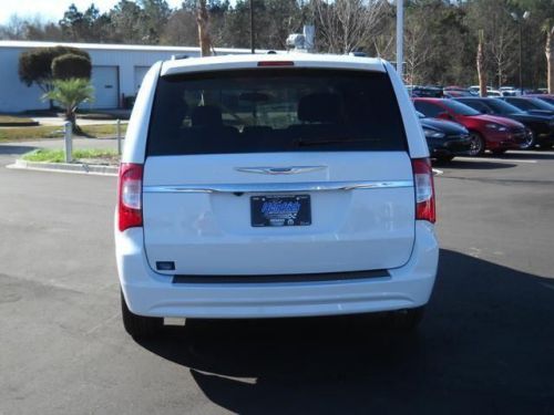 2014 chrysler town & country touring