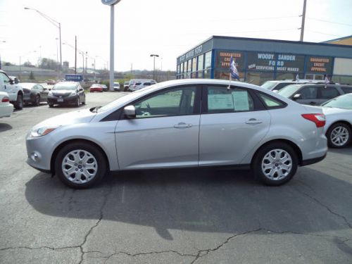 2012 ford focus se