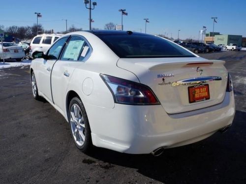 2014 nissan maxima sv