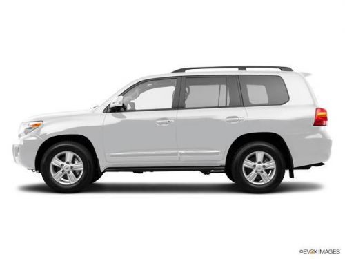 2014 toyota land cruiser base