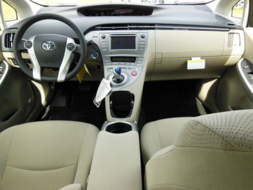 2014 toyota prius three