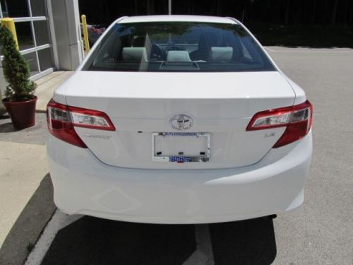 2014 toyota camry le