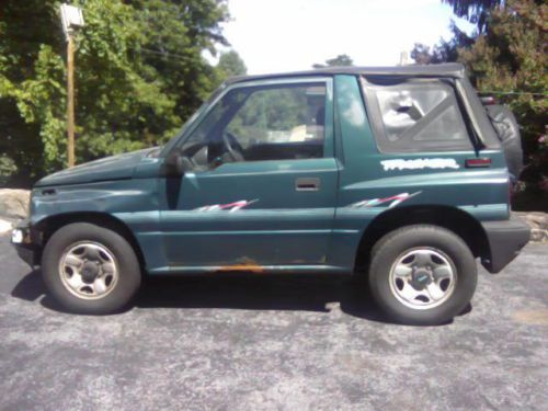 1996 convertible geo tracker 4x4 2 door