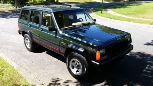 1994 jeep cherokee sport... 4dr... 5 speed trans... 89k miles