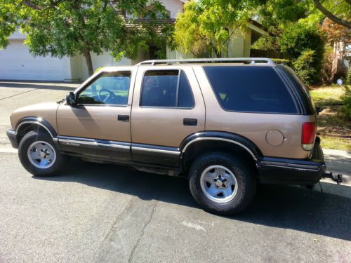 Chevy blazer ls extra clean