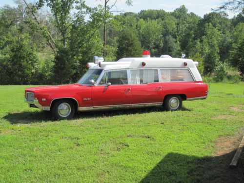 1969 oldsmobile 98 cotter/bevington ambulance