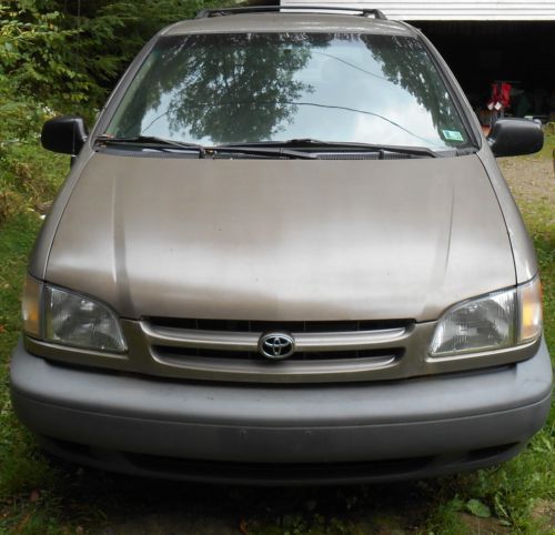 1999 toyota sienna le van 5-door 3.0l 134k miles many new parts nice