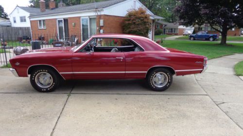 Chevy chevelle 1967  body off resto matching number s 327 / automatic