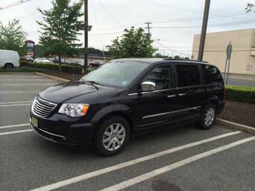 2012 chrysler town &amp; country