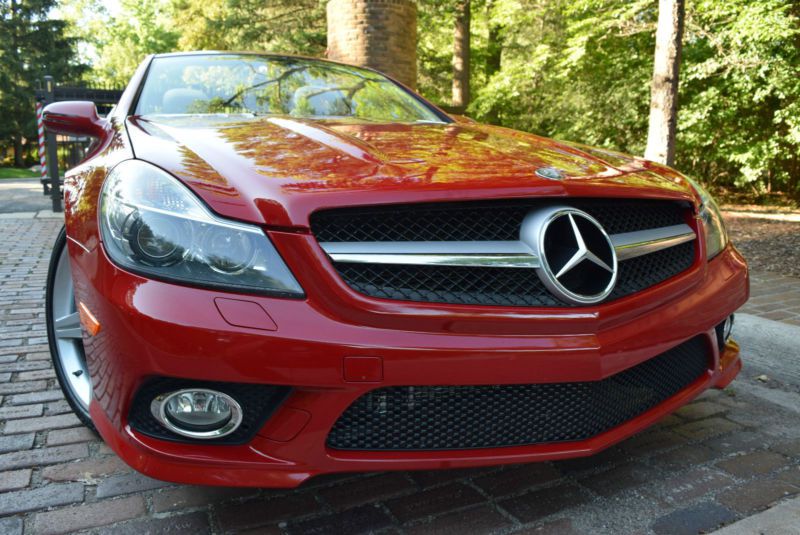 2012 mercedes-benz sl-class hardtop convertible (amg package)-edition