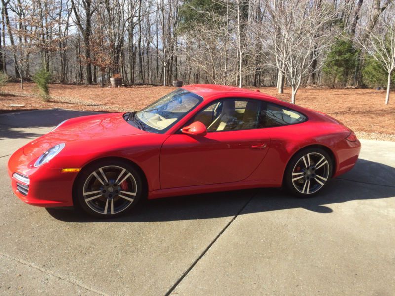 2012 porsche 911 carrera s coupe 2-door