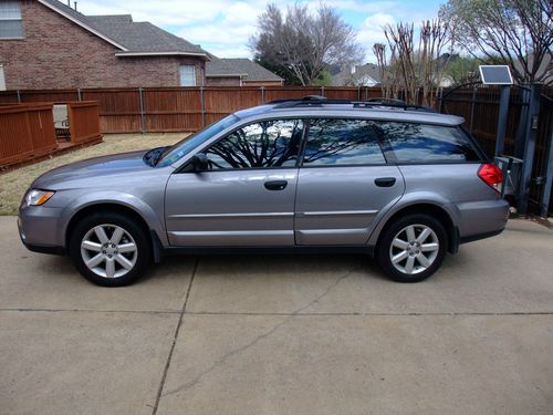 2008 subaru outback 2.5i wagon 4-door 2.5l (like new) with many extras
