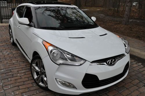 2012 veloster prem.no rerserve.leather/navi/pano/p seat/camera/18's/shrp/rebuilt