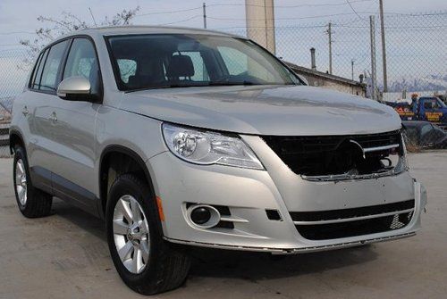 2009 volkswagen tiguan s damaged rebuilder runs! only 11k miles gas saver l@@k!!