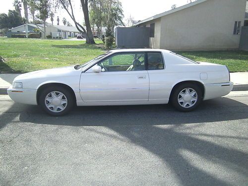 2000 eldorado esc beautiful condition, 1 owner, serviced at cadillac dealer only