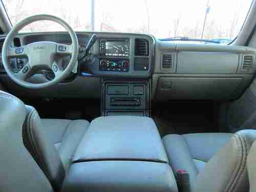 2006 GMC Yukon Denali Sport Utility 4-Door 6.0L, image 6