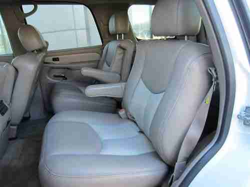 2006 GMC Yukon Denali Sport Utility 4-Door 6.0L, image 9