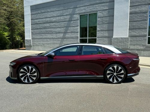 2022 lucid air grand touring