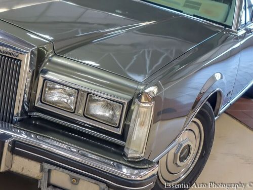 1984 lincoln town car