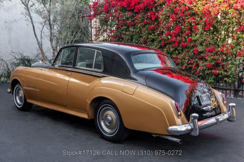 1960 rolls-royce silver cloud ii saloon