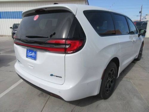 2023 Chrysler Pacifica Plug-In Hybrid TOURING L, US $52,989.00, image 3