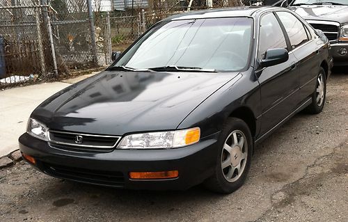 Honda: accord ex sedan 4-door