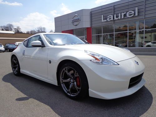 New 2013 370z nismo coupe 6 speed manual 3.7l v6 pearl white 0% apr 60 months!