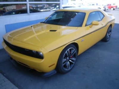 2012 yellowjacket challenger 392 srt8 manual - tough muscle ready to go!