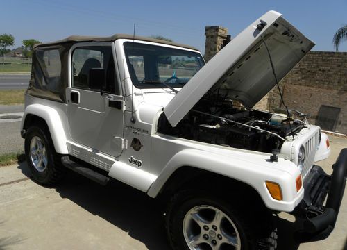 Jeep wrangler sahara 2000